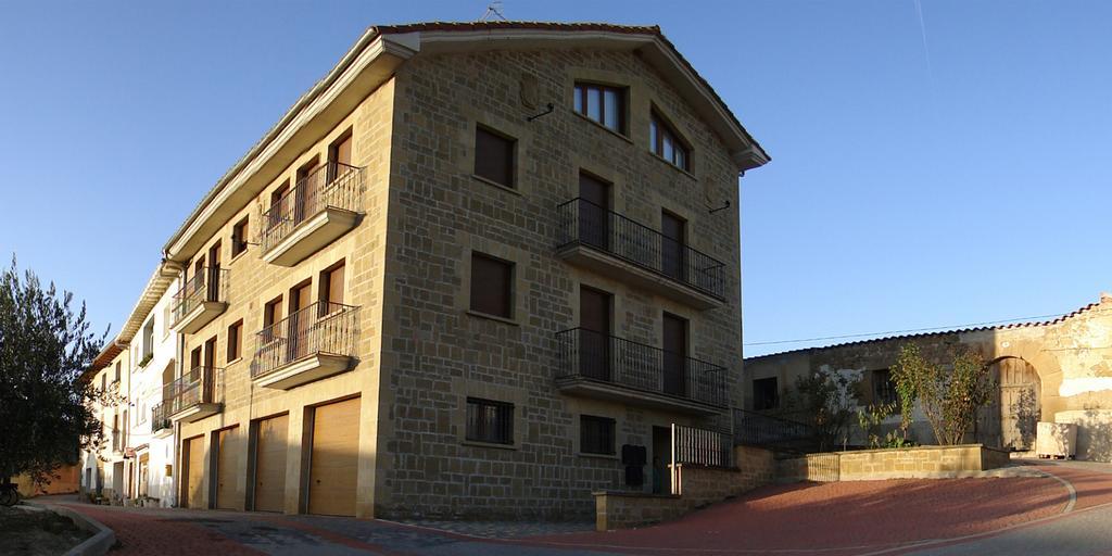 Apartamentos Enériz Екстериор снимка